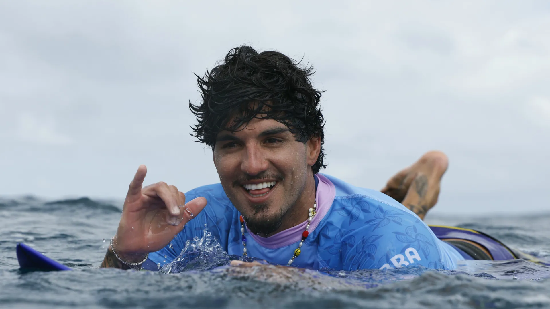 Gabriel Medina de Volta às Ondas: WSL Confirma Retorno do Tricampeão ao Mundial de Surfe em 2026